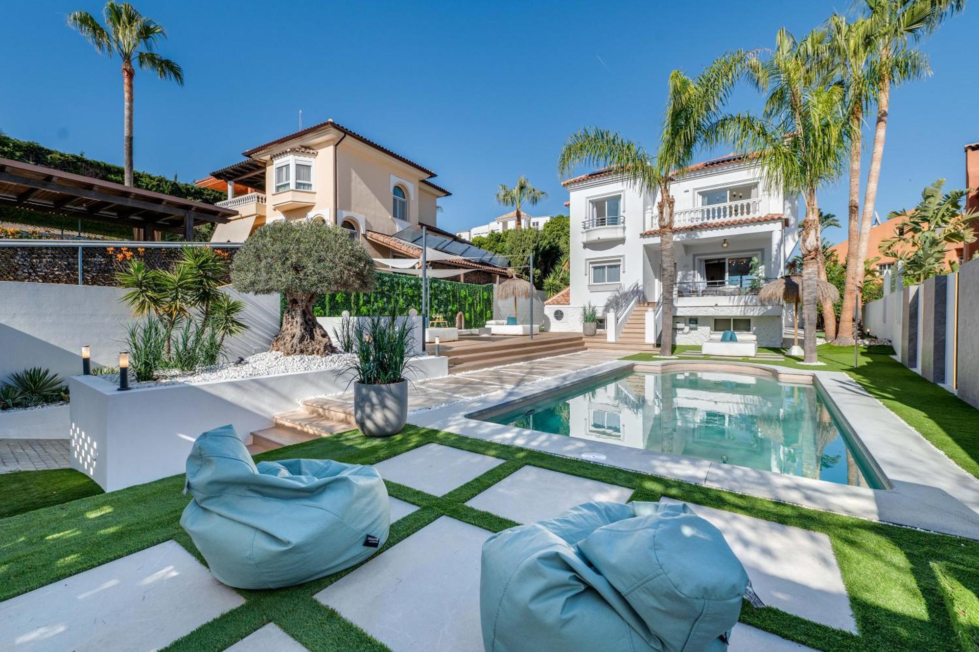 Vacation Marbella I Sunny Camelia Villa Heated Pool, Recently Renovated, Best Residential Neighborhood In Benalmadena, Short Walk To The Beach, Cinema Room 외부 사진
